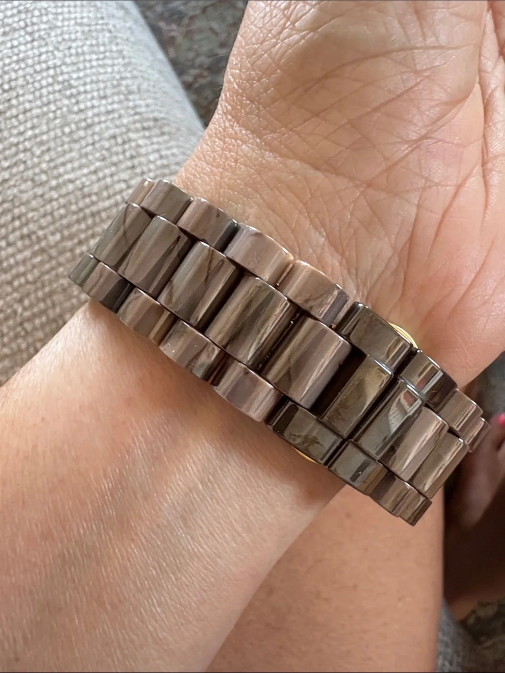 ISAAC MIZRAHI BRAND NEW CERAMIC CAMO WATCH - need’s battery